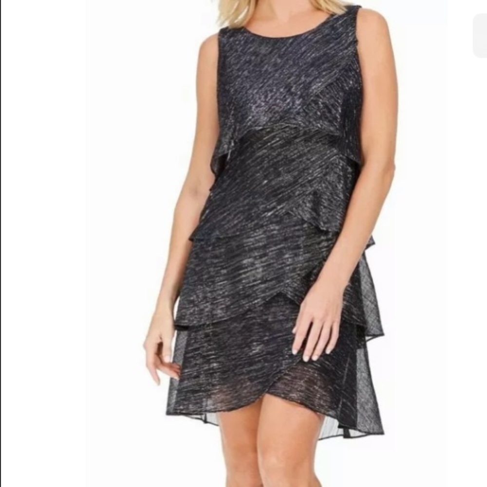❤️‍🔥 NWT Metallic Tiered Ruffle Cocktail Midi Dress